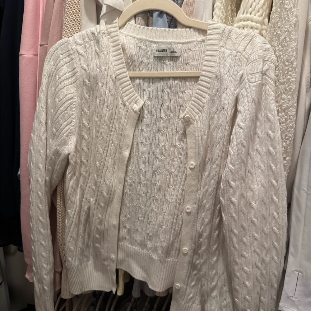 Hollister Off-White Cable Knit Button-Front Cardigan